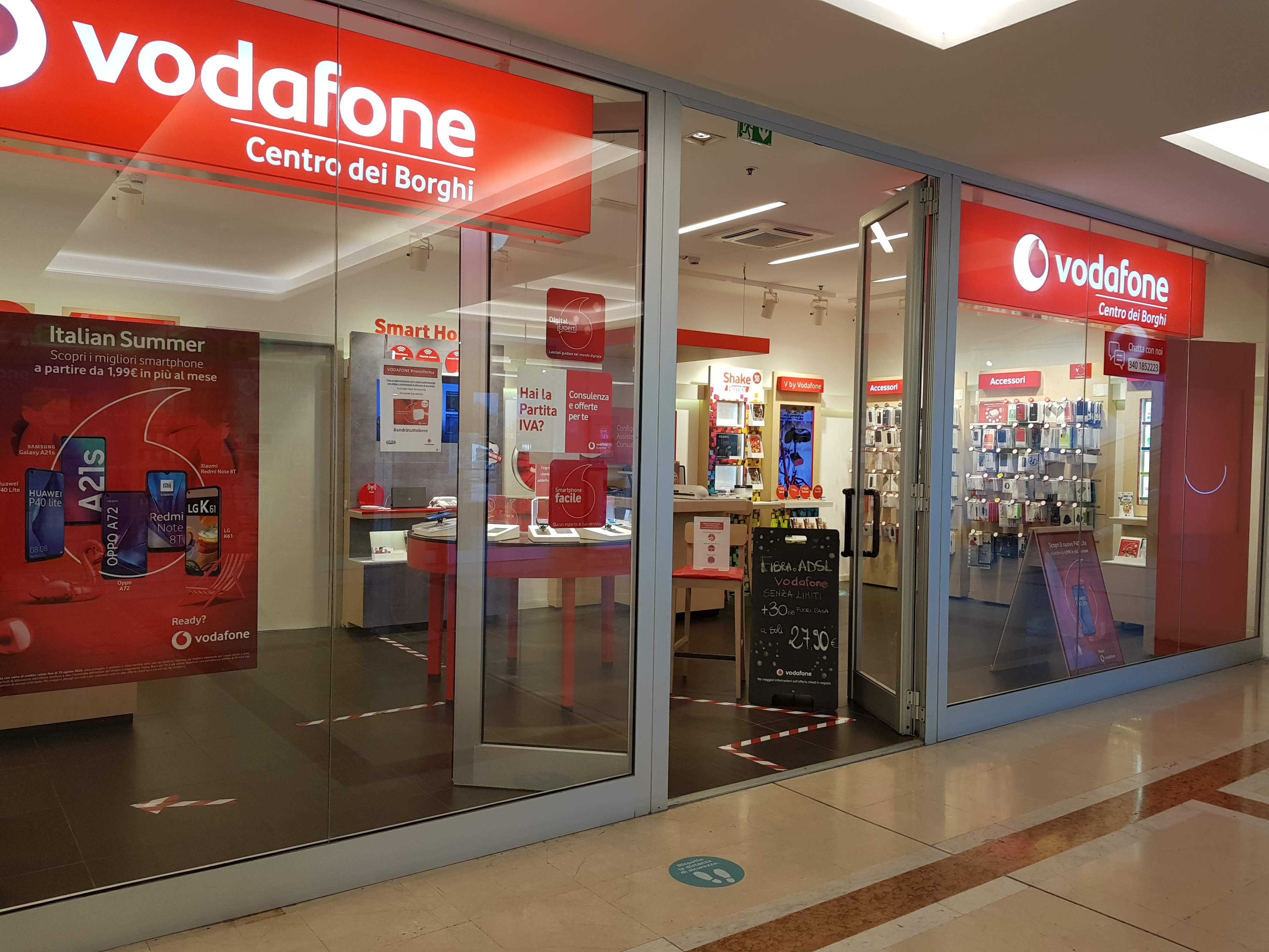 Vodafone Store i Borghi Cascina